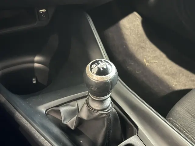 Toyota C-HR 1.2 Urban 2018 Benzine 23