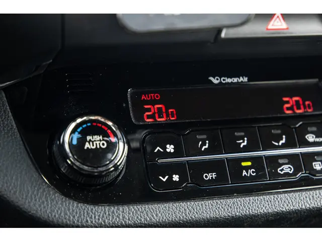 Kia Sportage 1.6 GDI 20th Anniversary 2013 Benzine 35