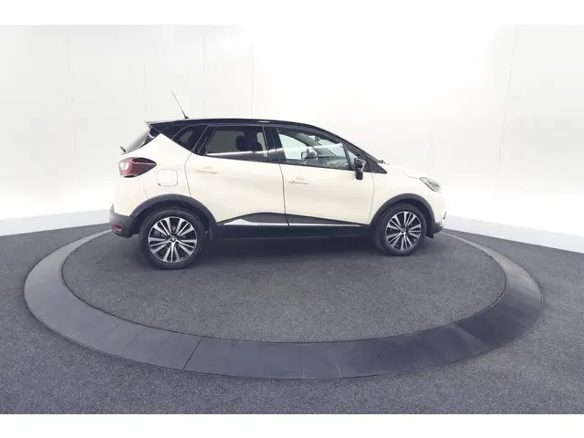 Renault Captur TCe 120 EDC Initiale Paris 2017 Benzine 10