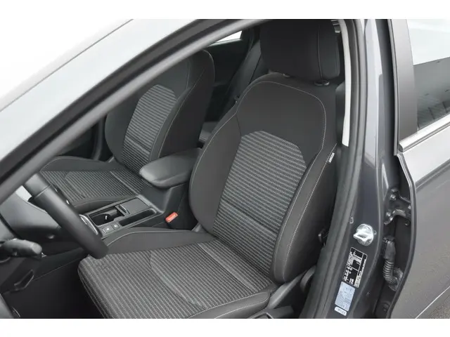 Kia Ceed Sportswagon 1.0 T-GDi DynamicLine 2024 Benzine 9