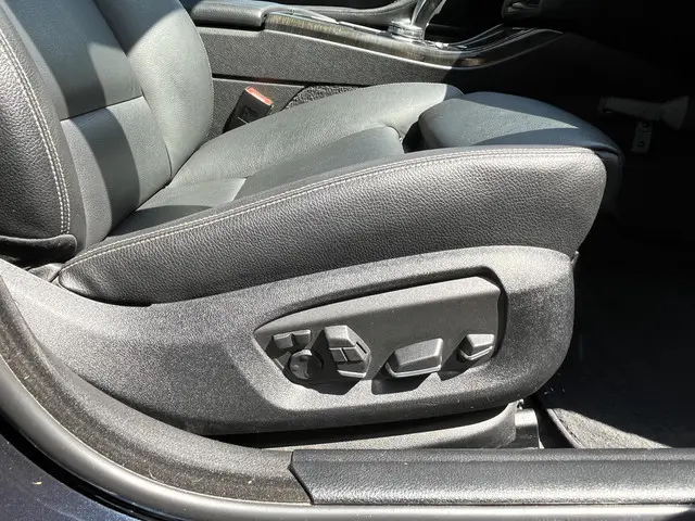 BMW 5 Serie Touring 520i High Executive 2015 Benzine 43
