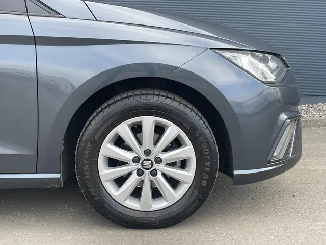 SEAT Ibiza 1.0 TSI Style Business Intense 2020 Benzine 6