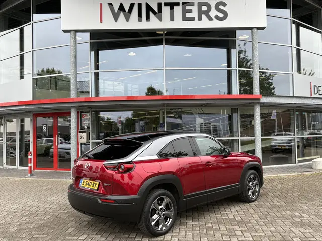 Mazda MX-30 e-SkyActiv 145 Luxury 36 kWh 2021 Elektrisch 3