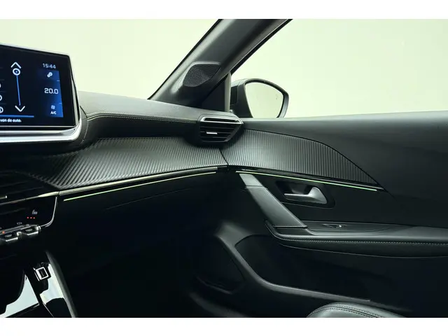 Peugeot 208 1.2 PureTech GT 2021 Benzine 27