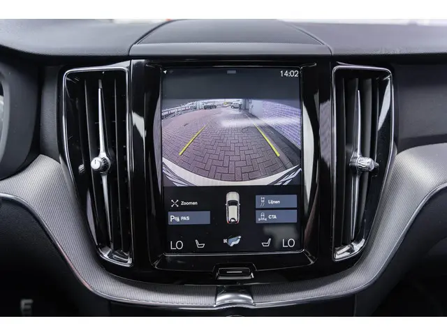 Volvo XC60 T4 Aut. R-Design 2020 Benzine 37