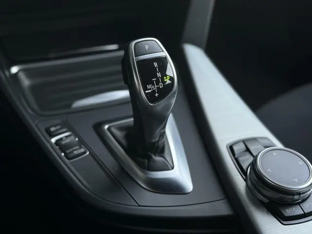 BMW 4 Serie Gran Coupé 420i Executive 2015 Benzine 12