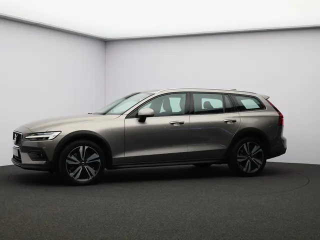 Volvo V60 Cross Country 2.0 B5 AWD Pro 2020 Benzine 22