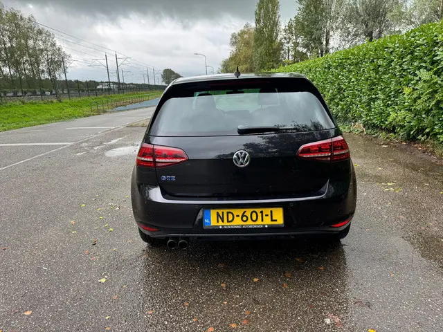 Volkswagen Golf 1.4 TSI GTE 2016 Hybride Benzine 3