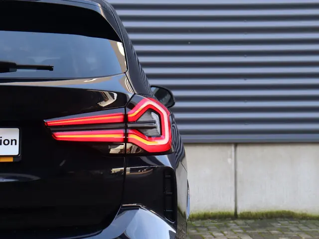 BMW iX3 High Executive 2023 Elektrisch 37