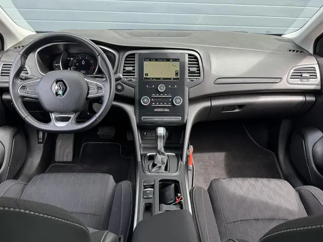 Renault Mégane Estate 1.3 TCE LIMITED 2020 Benzine 6