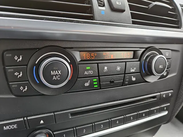 BMW X3 xDrive20i 2013 Benzine 34