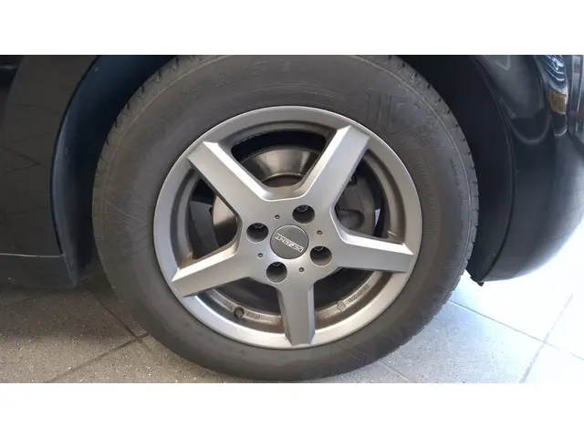 Peugeot 208 1.2 PureTech Blue Lease 2015 Benzine 21