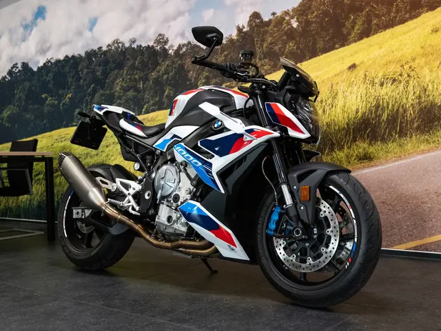 BMW M 1000 R Sport 2023 Benzine 2