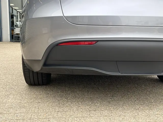 Tesla Model Y Long Range AWD 75 kWh 2023 Elektrisch 48