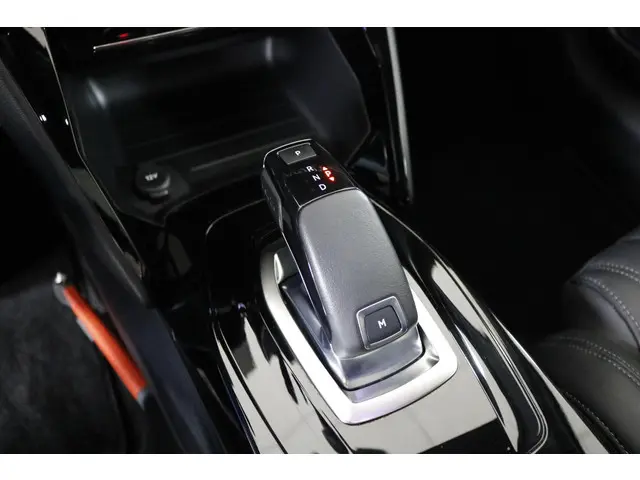 Peugeot 208 1.2 PureTech GT-Line Automaat! 2020 Benzine 29