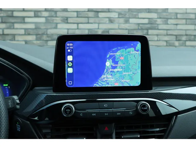 Ford Kuga 2.5 PHEV ST-Line X 2023 Hybride Benzine 29