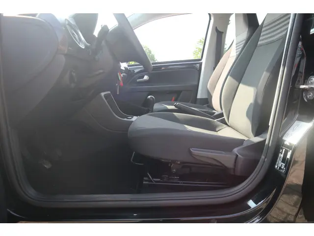 Volkswagen up! 1.0 2021 Benzine 25