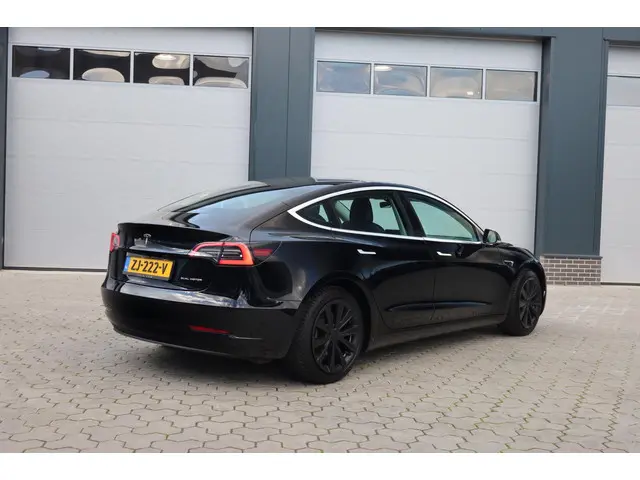 Tesla Model 3 Long Range AWD 75 kWh 2019 Elektrisch 3