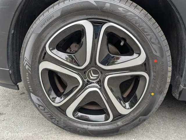 Citroën C3 1.2 PureTech ELLE 2017 Benzine 24