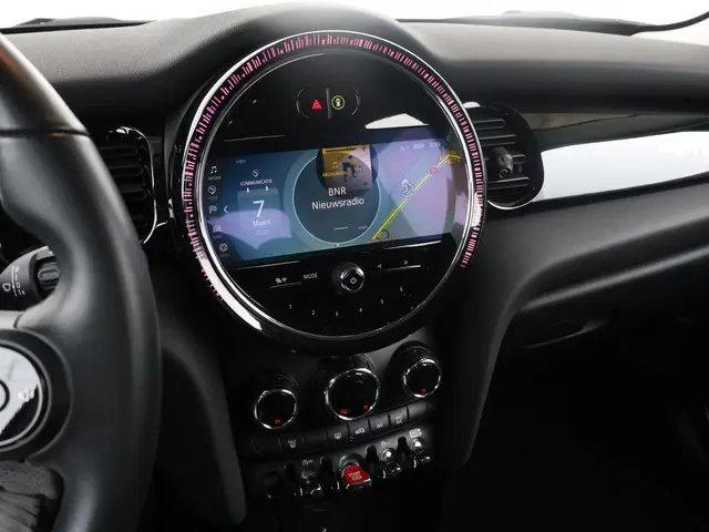 MINI Cooper Mini 1.5 Camden Edition 2023 Benzine 24