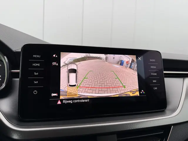 Škoda Kamiq 1.0 TSI 116pk DSG Style 2020 Benzine 16