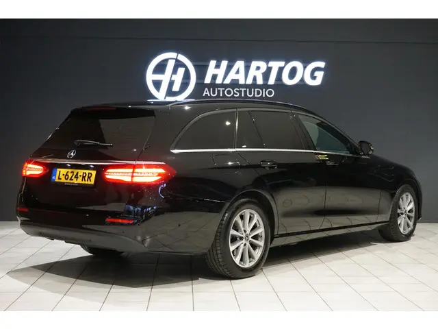 Mercedes-Benz E-Klasse Estate 200 Premium 2018 Benzine 2