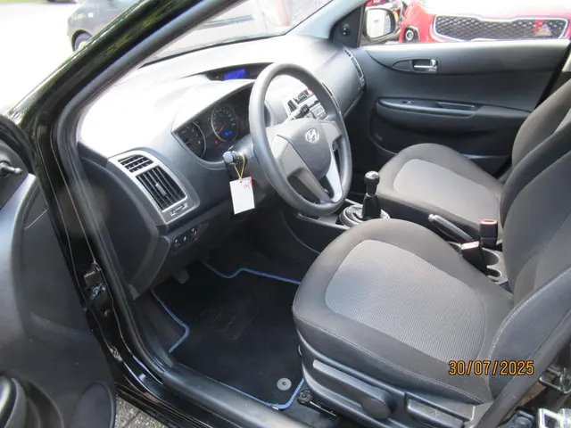 Hyundai i20 1.2i Black pack 2014 Benzine