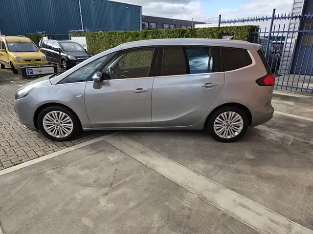 Opel Zafira 3