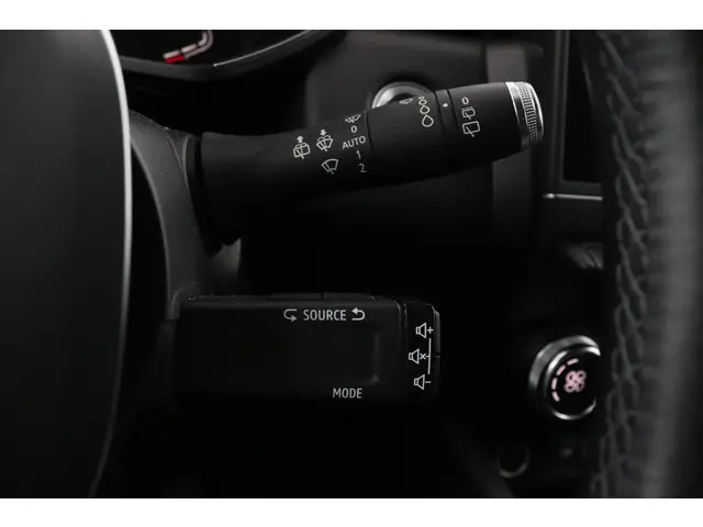 Renault Clio 1.3 TCe 130pk EDC Intens 2020 Benzine 23