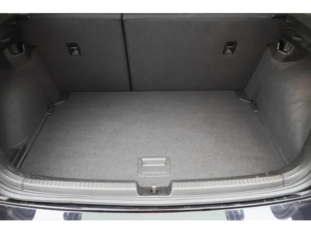 Volkswagen Polo 1.0 TSI Life 2023 Benzine 13