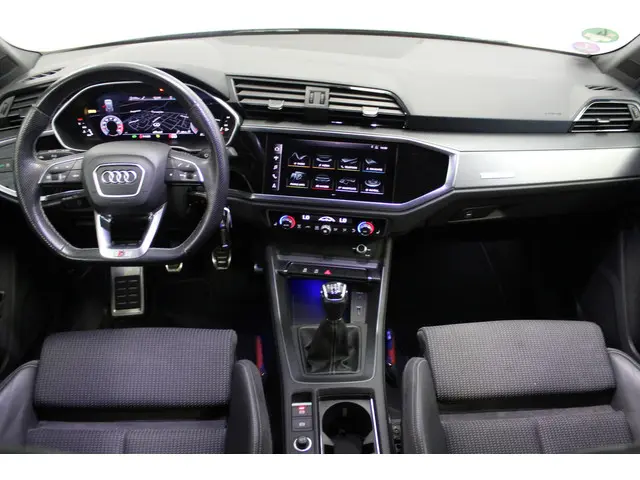 Audi Q3 35 TFSI S edition 2021 Benzine 13