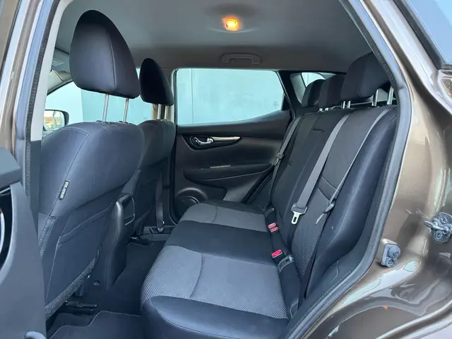 Nissan QASHQAI 1.2 Acenta ( TREKHAAK + AIRCO ) 2014 Benzine 19