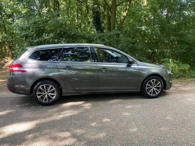 Peugeot 308 2