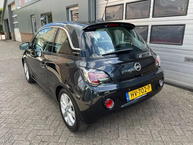 Opel ADAM 1.0 Turbo Rocks 2016 Benzine 3