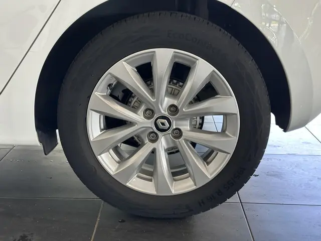Renault Clio 1.0 TCe Intens 2022 LPG/Gas 22