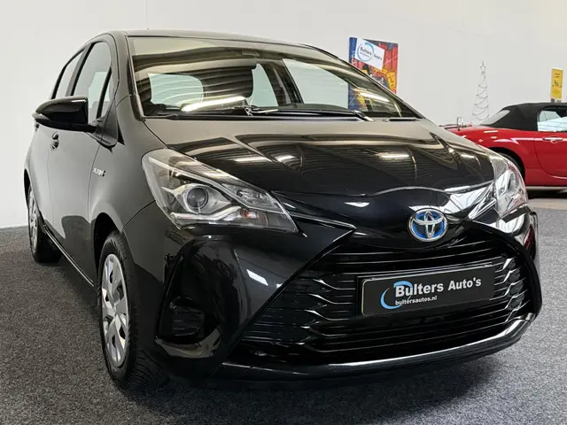 Toyota Yaris 1.5 Hybrid Aspiration 2018 Hybride Benzine 34