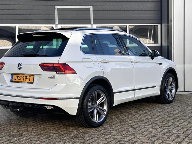 Volkswagen Tiguan 1.4 TSI 4Motion Highline 2017 Benzine 9
