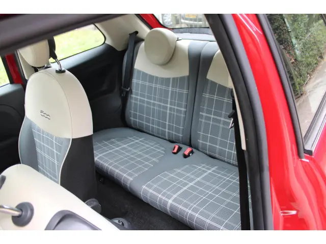 Fiat 500 1.2 Lounge, Navi, Clima, 73924km 2016 Benzine 14