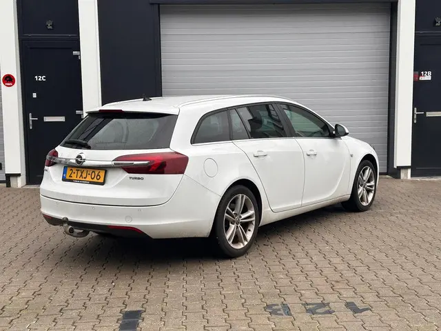 Opel Insignia 2