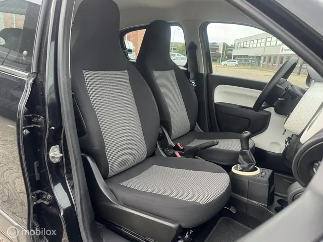Renault Twingo 1.0 BENZINE 2015 Benzine 14