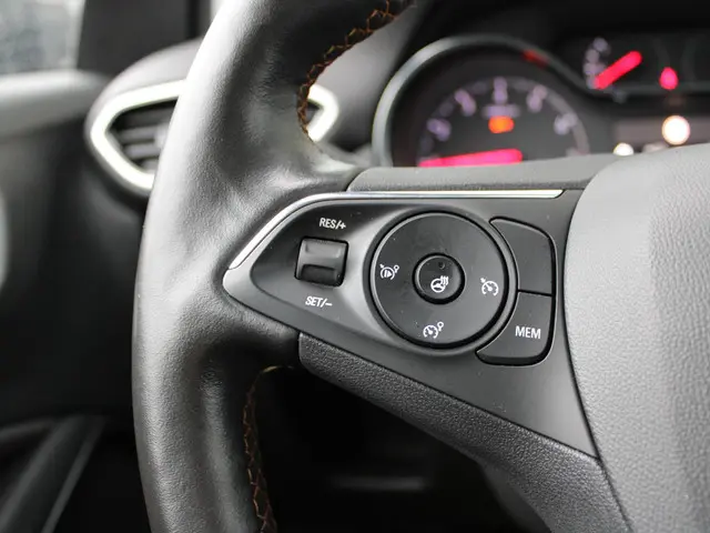 Opel Crossland X 1.2 Turbo Innovation 2019 Benzine 18