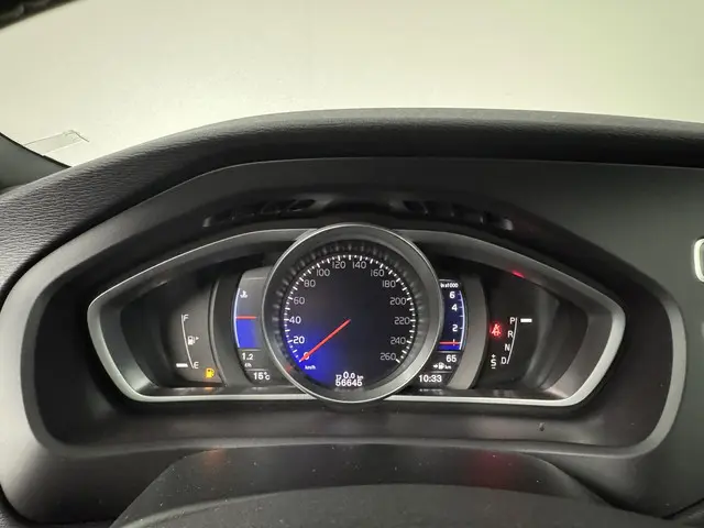 Volvo V40 1.5 T3 Polar+ Sport 2019 Benzine 4