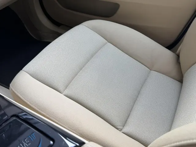BMW 5 Serie 520i Executive 2014 Benzine 14