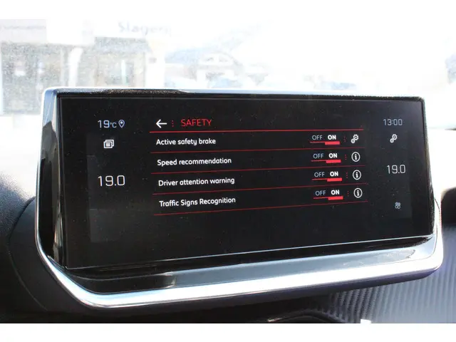 Peugeot 2008 1.5 BlueHDi Blue Lease Allure 2021 Diesel 28