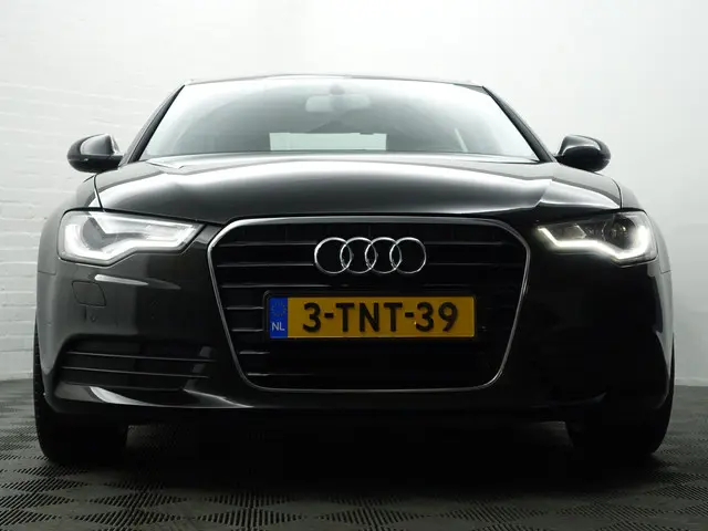 Audi A6 Limousine 2.0 TFSI S Line Aut- 2015 Benzine 32