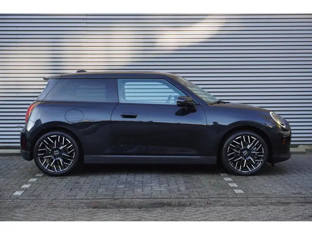 MINI Electric 3-deurs Cooper SE 2024 Elektrisch 4
