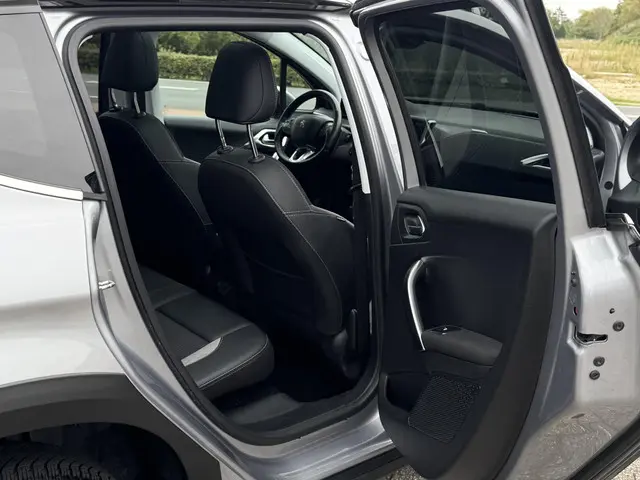 Peugeot 2008 1.2 PureTech GT-line 2019 Benzine 21