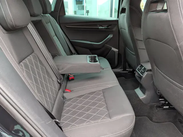 Škoda Karoq 1.5 TSI ACT Sportline Business 2020 Benzine 21