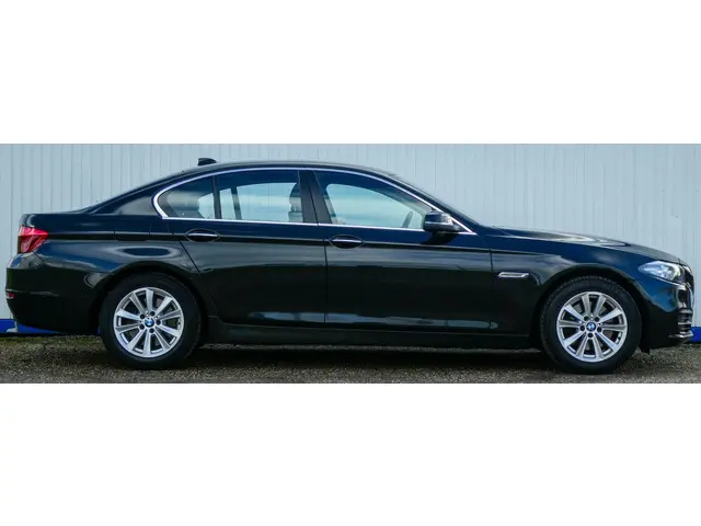 BMW 5 Serie 520i High Executive - NL Auto 2015 Benzine 5