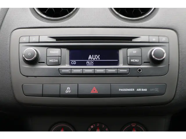 SEAT Ibiza 1.4 2015 Benzine 33